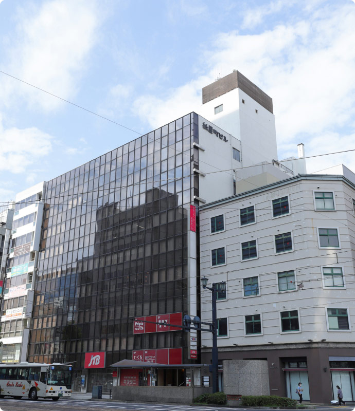 本通駅・紙屋町西駅・紙屋町東駅・県庁前駅各駅より徒歩1分